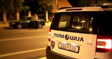 Полициски службеници затекнаа растовар на огревно дрво на улицата „Стив Наумов“